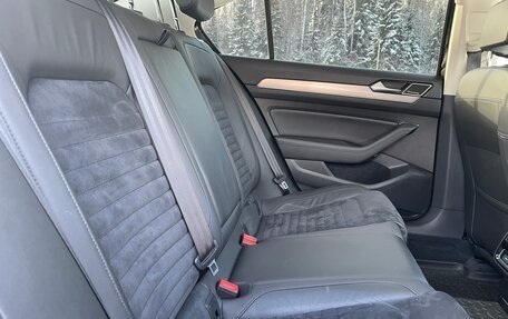 Volkswagen Passat B8 рестайлинг, 2017 год, 2 200 000 рублей, 25 фотография