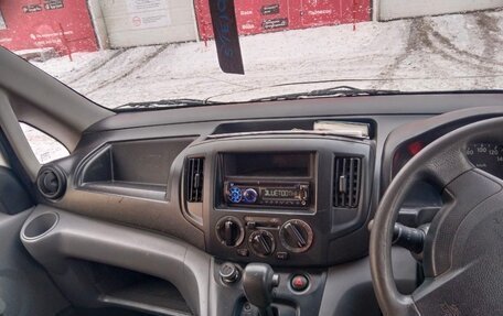 Nissan NV200, 2010 год, 1 100 000 рублей, 5 фотография