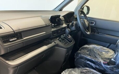 Honda Stepwgn, 2022 год, 2 830 000 рублей, 36 фотография