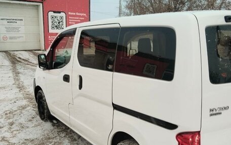 Nissan NV200, 2010 год, 1 100 000 рублей, 3 фотография