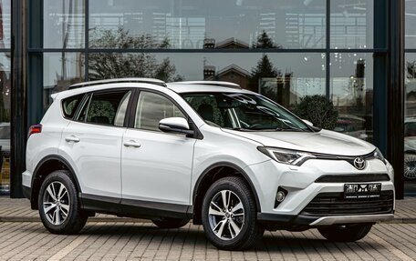 Toyota RAV4, 2019 год, 2 265 000 рублей, 3 фотография