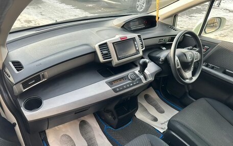 Honda Freed I, 2012 год, 1 199 000 рублей, 13 фотография