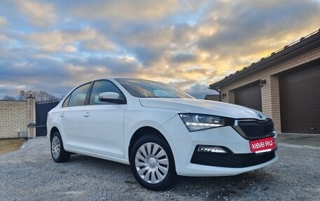 Skoda Rapid II, 2022 год, 1 590 000 рублей, 2 фотография