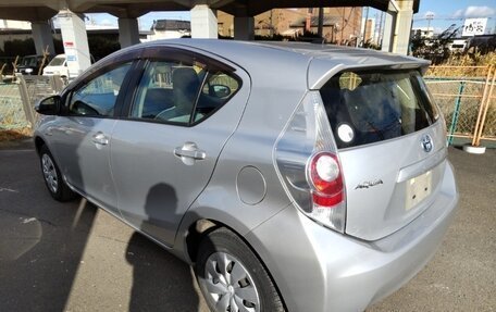 Toyota Aqua I, 2014 год, 770 000 рублей, 3 фотография