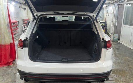 Volkswagen Touareg III, 2019 год, 4 500 000 рублей, 3 фотография