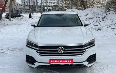 Volkswagen Touareg III, 2019 год, 4 500 000 рублей, 12 фотография