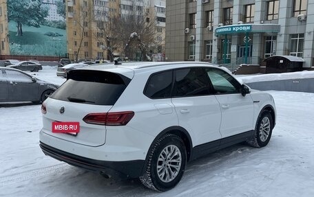 Volkswagen Touareg III, 2019 год, 4 500 000 рублей, 15 фотография