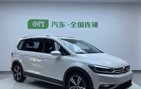 Volkswagen Touran III, 2021 год, 2 150 000 рублей, 3 фотография