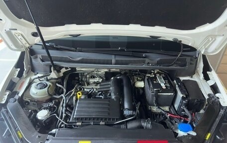 Volkswagen Touran III, 2021 год, 2 150 000 рублей, 20 фотография