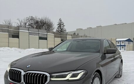 BMW 5 серия, 2020 год, 4 000 000 рублей, 2 фотография