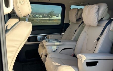 Mercedes-Benz V-Класс, 2025 год, 14 700 000 рублей, 13 фотография