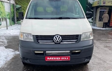 Volkswagen Transporter T5 рестайлинг, 2006 год, 1 200 000 рублей, 1 фотография