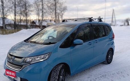 Honda Freed II, 2018 год, 1 770 000 рублей, 2 фотография