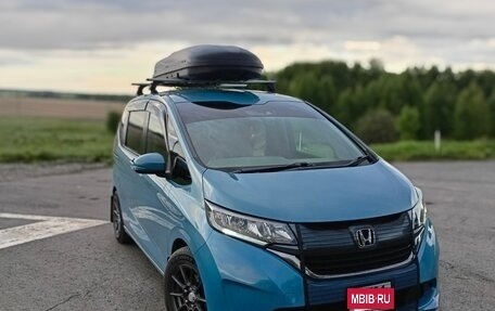 Honda Freed II, 2018 год, 1 770 000 рублей, 4 фотография