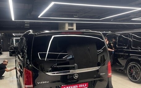 Mercedes-Benz V-Класс, 2019 год, 10 000 000 рублей, 3 фотография