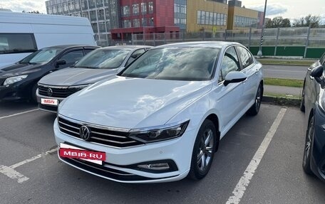 Volkswagen Passat B8 рестайлинг, 2021 год, 3 015 000 рублей, 5 фотография