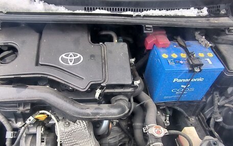 Toyota Vitz, 2018 год, 1 075 000 рублей, 10 фотография