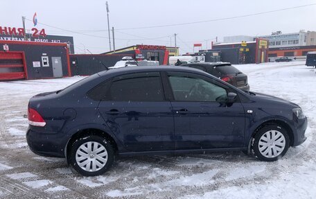 Volkswagen Polo VI (EU Market), 2013 год, 700 000 рублей, 2 фотография