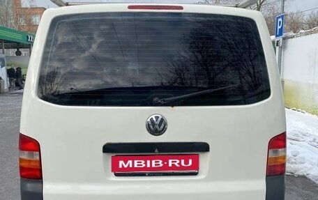 Volkswagen Transporter T5 рестайлинг, 2006 год, 1 200 000 рублей, 3 фотография