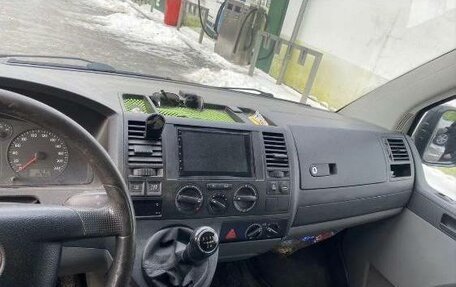 Volkswagen Transporter T5 рестайлинг, 2006 год, 1 200 000 рублей, 5 фотография