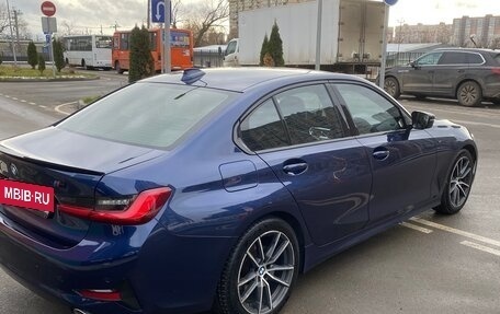 BMW 3 серия, 2019 год, 2 590 000 рублей, 15 фотография