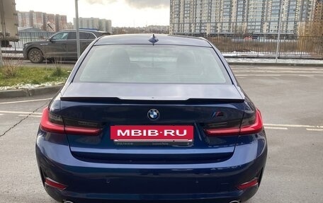 BMW 3 серия, 2019 год, 2 590 000 рублей, 14 фотография