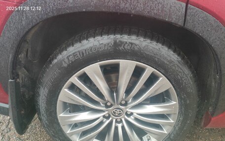 Toyota Highlander, 2021 год, 4 750 000 рублей, 19 фотография