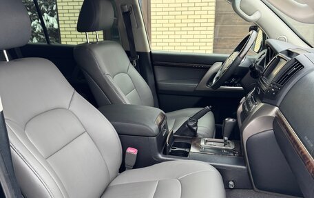 Toyota Land Cruiser 200, 2008 год, 3 000 000 рублей, 18 фотография