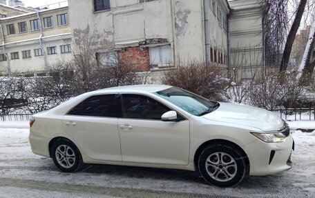 Toyota Camry, 2015 год, 2 100 000 рублей, 4 фотография
