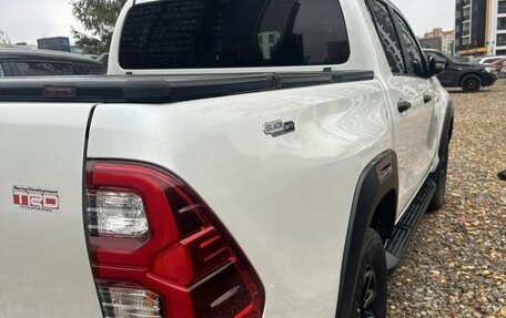 Toyota Hilux VIII, 2021 год, 6 800 000 рублей, 5 фотография