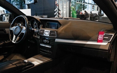 Mercedes-Benz E-Класс, 2014 год, 2 600 000 рублей, 4 фотография