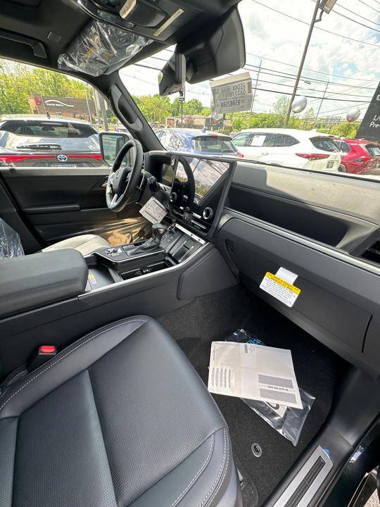 Lexus GX II рестайлинг 2, 2026 год, 17 500 000 рублей, 3 фотография