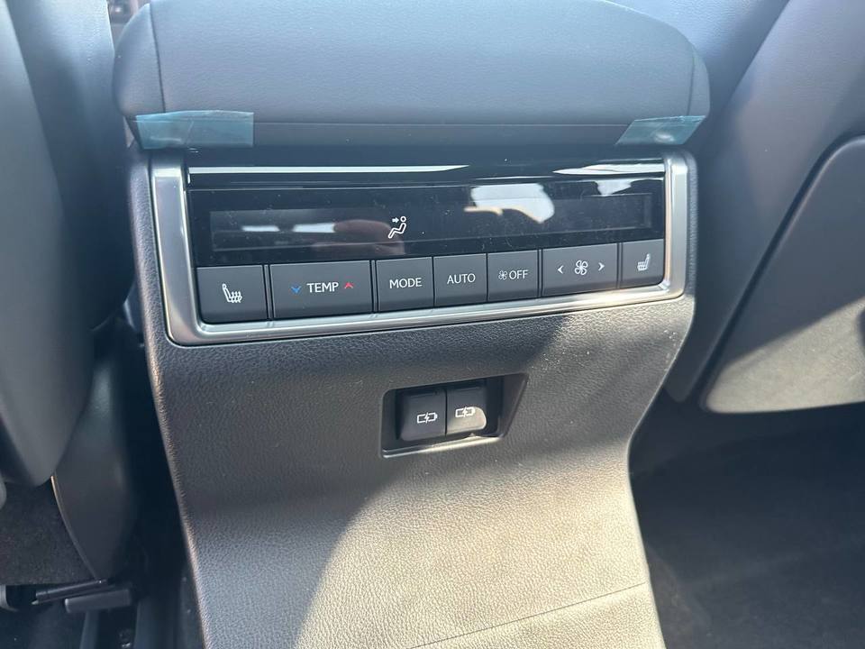 Lexus GX II рестайлинг 2, 2026 год, 17 500 000 рублей, 27 фотография