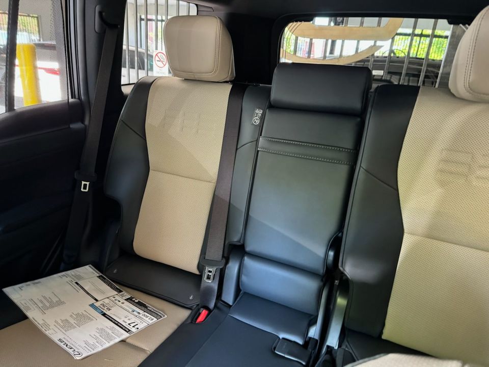 Lexus GX II рестайлинг 2, 2026 год, 17 500 000 рублей, 4 фотография