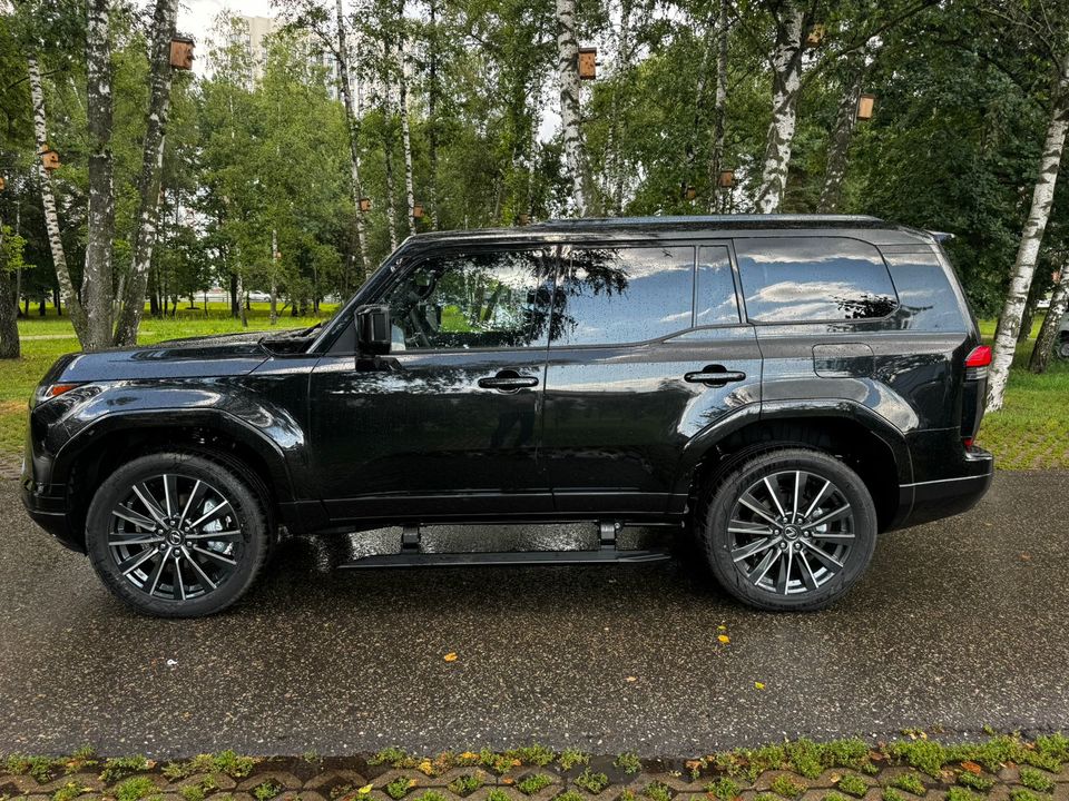 Lexus GX II рестайлинг 2, 2024 год, 15 000 000 рублей, 2 фотография