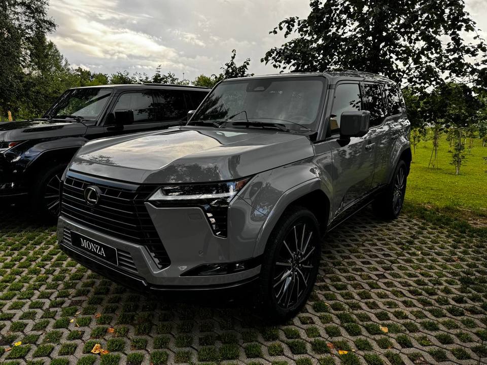 Lexus GX II рестайлинг 2, 2026 год, 17 500 000 рублей, 3 фотография