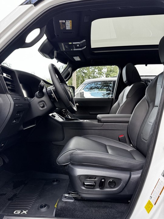 Lexus GX II рестайлинг 2, 2026 год, 17 500 000 рублей, 16 фотография