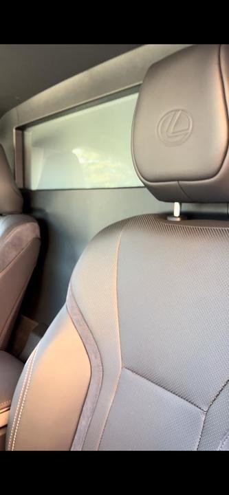 Lexus LM I, 2026 год, 23 000 000 рублей, 14 фотография