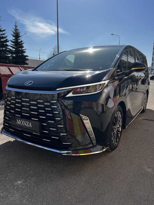 Lexus LM I, 2026 год, 23 000 000 рублей, 2 фотография