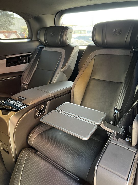 Lexus LM I, 2026 год, 23 000 000 рублей, 22 фотография