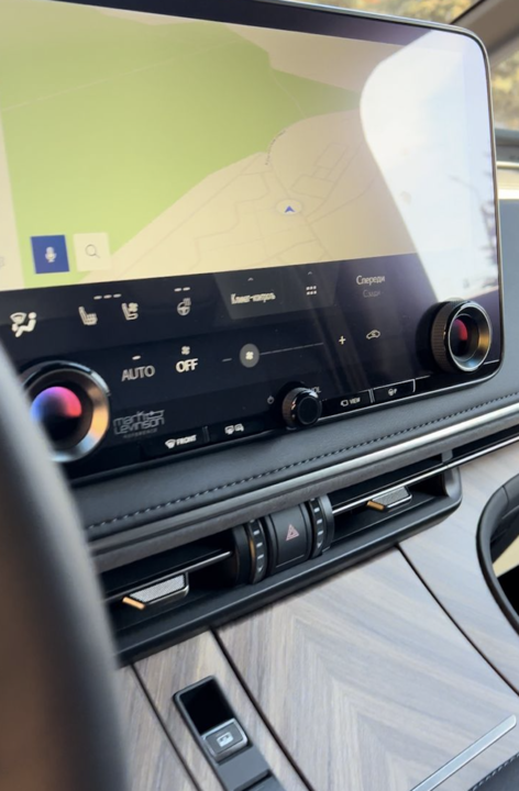 Lexus LM I, 2026 год, 23 000 000 рублей, 13 фотография