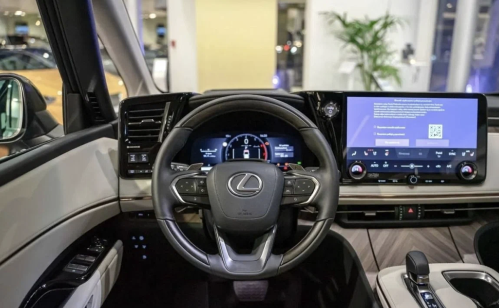 Lexus LM I, 2026 год, 25 000 000 рублей, 5 фотография