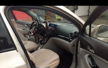 Chevrolet Orlando I, 2012 год, 850 000 рублей, 6 фотография