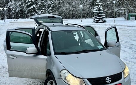 Suzuki SX4 II рестайлинг, 2010 год, 850 000 рублей, 1 фотография