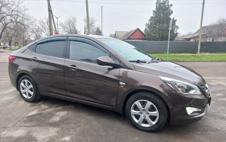 Hyundai Solaris II рестайлинг, 2015 год, 915 000 рублей, 11 фотография