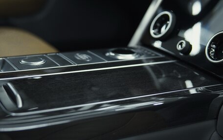 Land Rover Range Rover IV рестайлинг, 2020 год, 9 300 000 рублей, 27 фотография