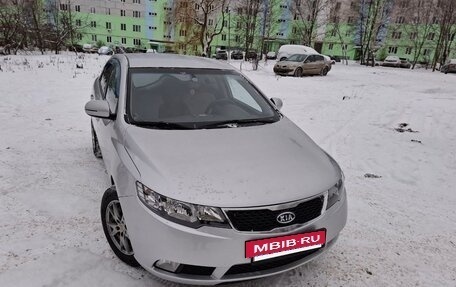 KIA Cerato III, 2010 год, 700 000 рублей, 6 фотография