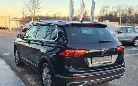 Volkswagen Tiguan II, 2021 год, 3 585 000 рублей, 8 фотография