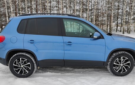 Volkswagen Tiguan I, 2011 год, 950 000 рублей, 4 фотография