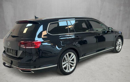 Volkswagen Passat B8 рестайлинг, 2022 год, 2 542 000 рублей, 4 фотография